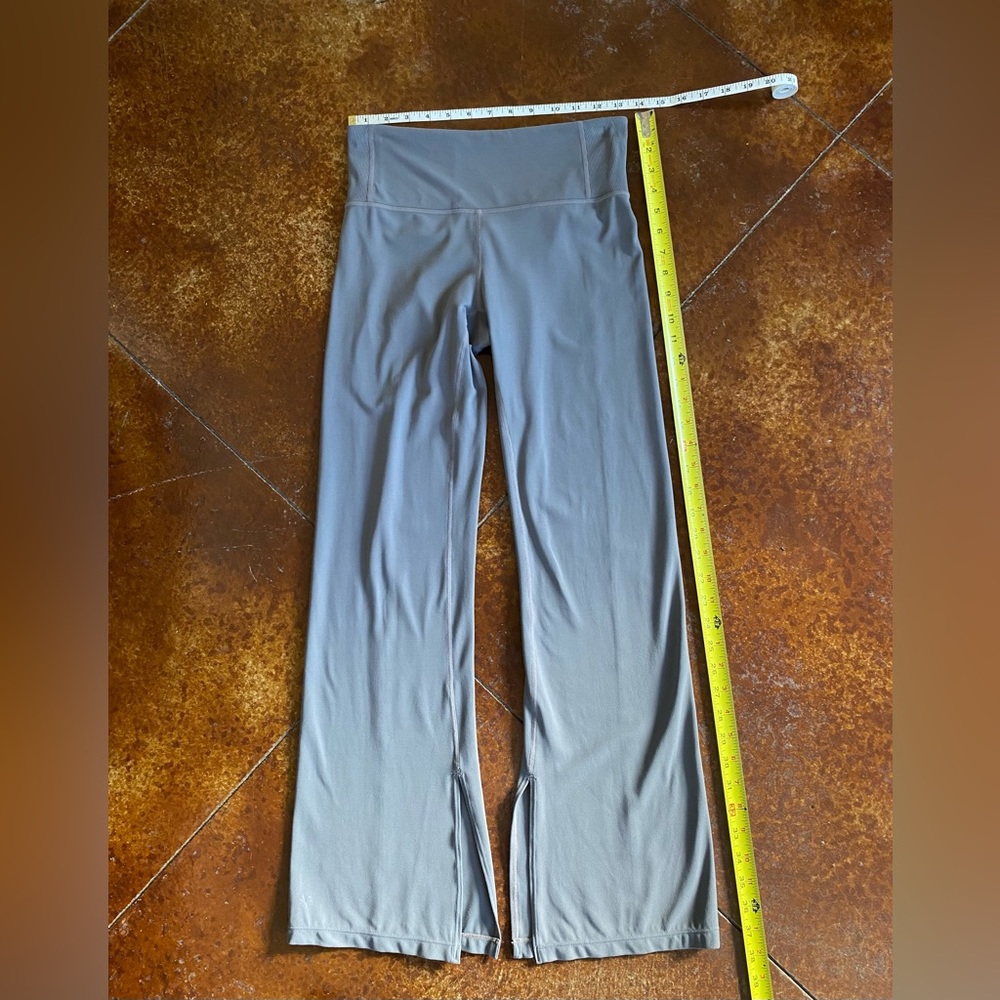 Athleta Barre Flare Pant S Petite Silverbells/Taupe - Picture 5 of 11